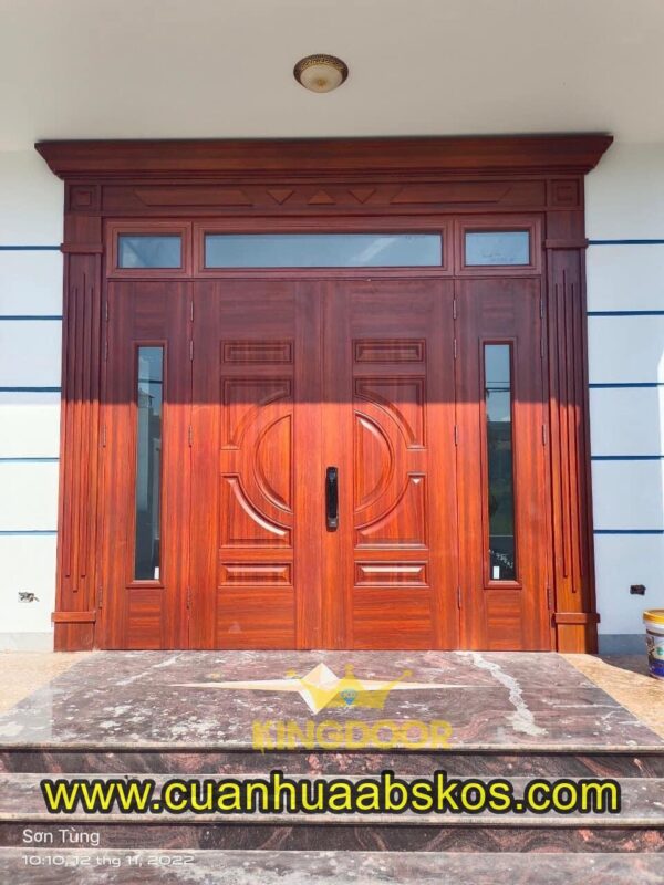 Mẫu cửa thép vân gỗ Luxury