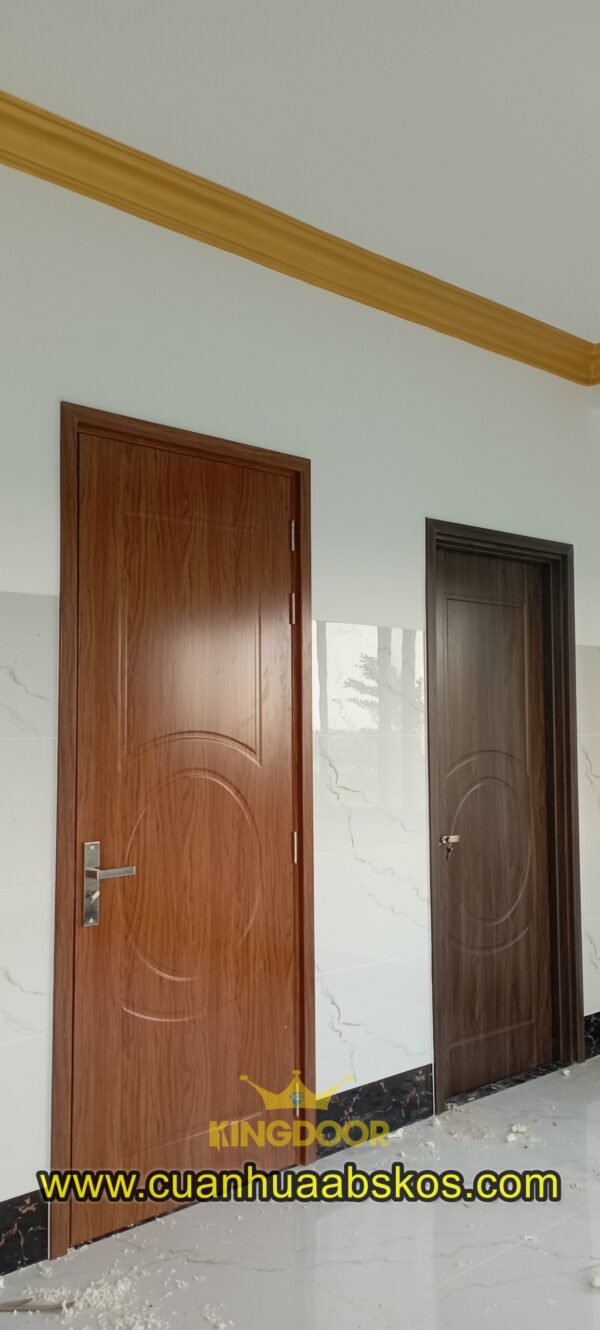 Mẫu cửa nhựa phòng ngủ Composite sơn vân gỗ Luxury